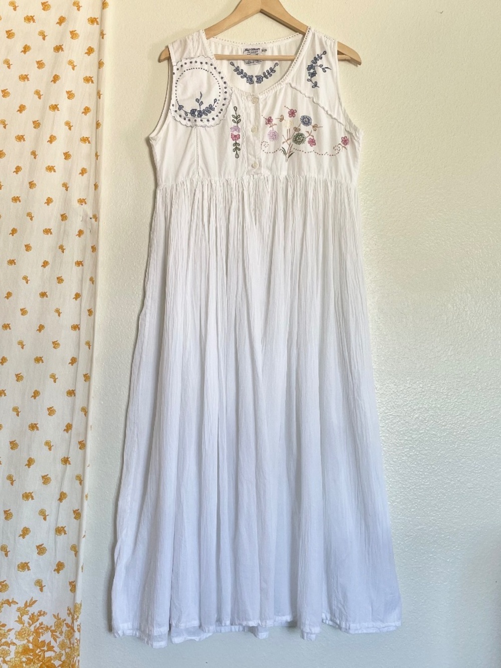 Vintage Papillon White Cotton Embroidered Prairie Maxi Dress S/M